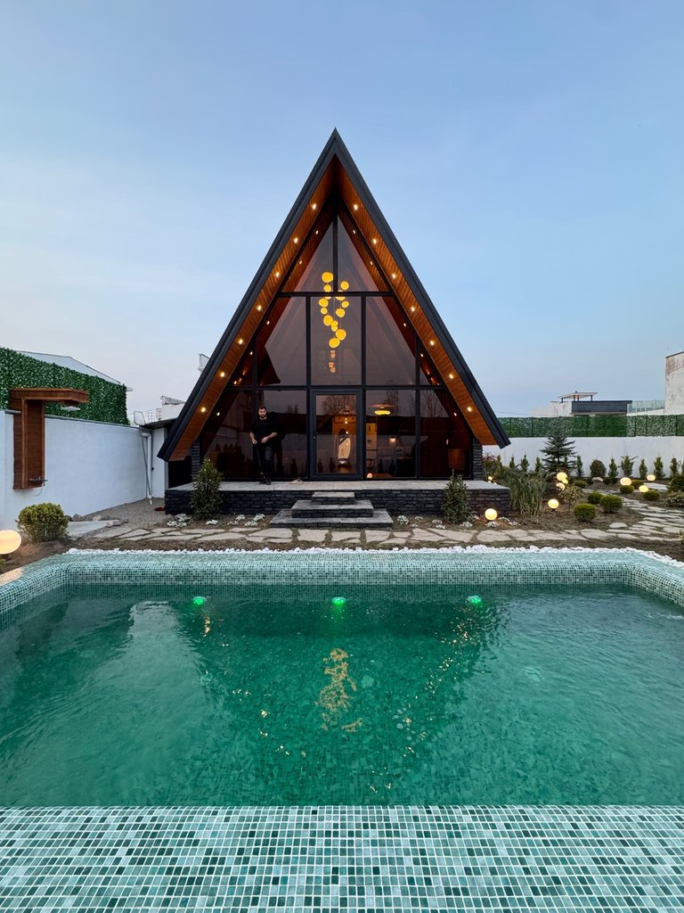 کلبه دوخوابه استخردار آبگرم نوبل