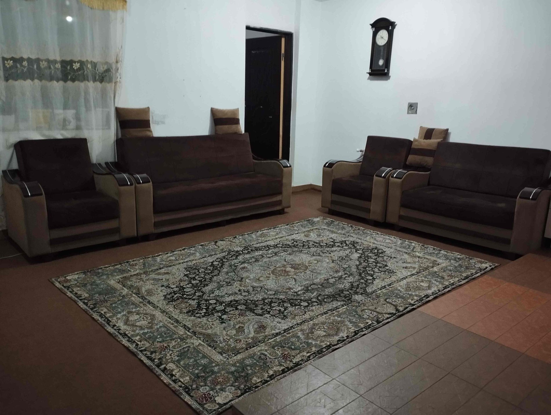 آپارتمان یک خوابه آنیا 2