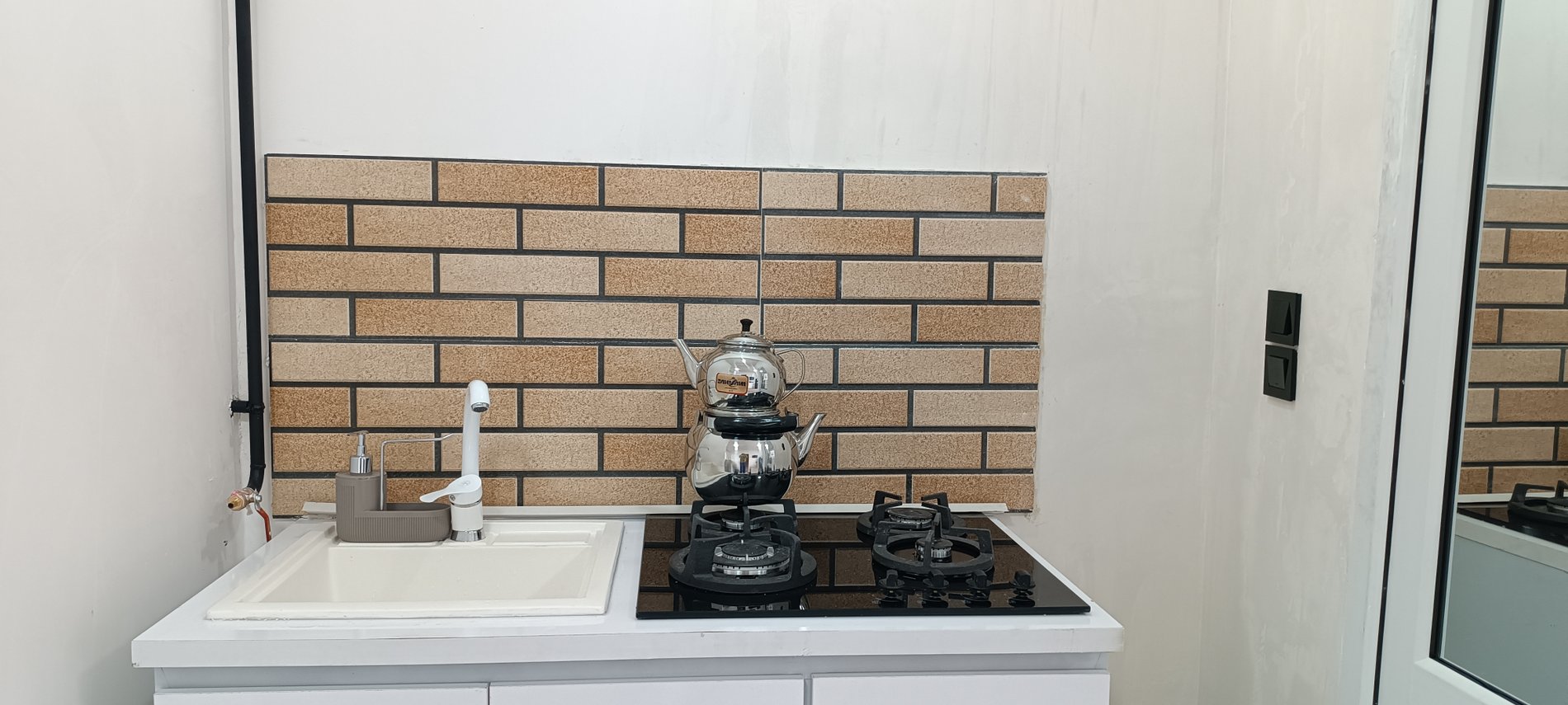 مجتمع اقامتی ماهنشین - کد ۱۳۸۲