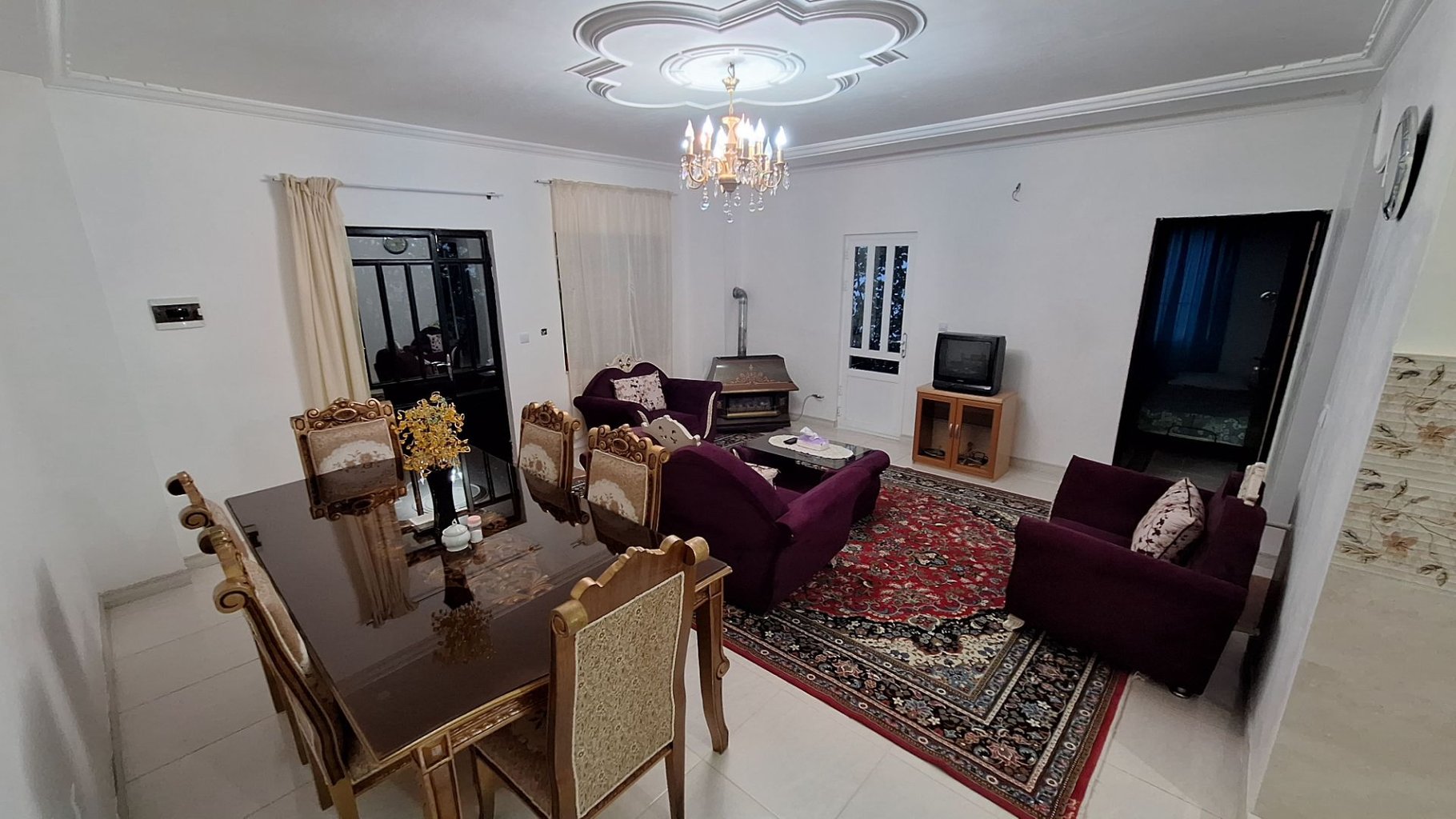 آپارتمان دوخوابه افرا ۸