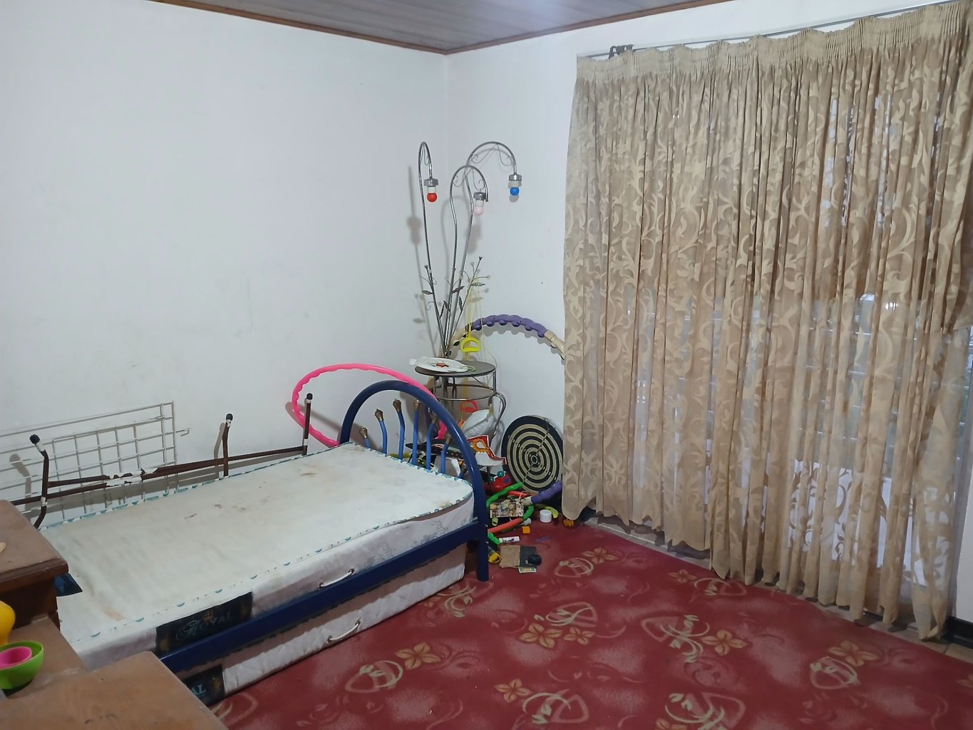 ویلا دوخوابه قوی سفید