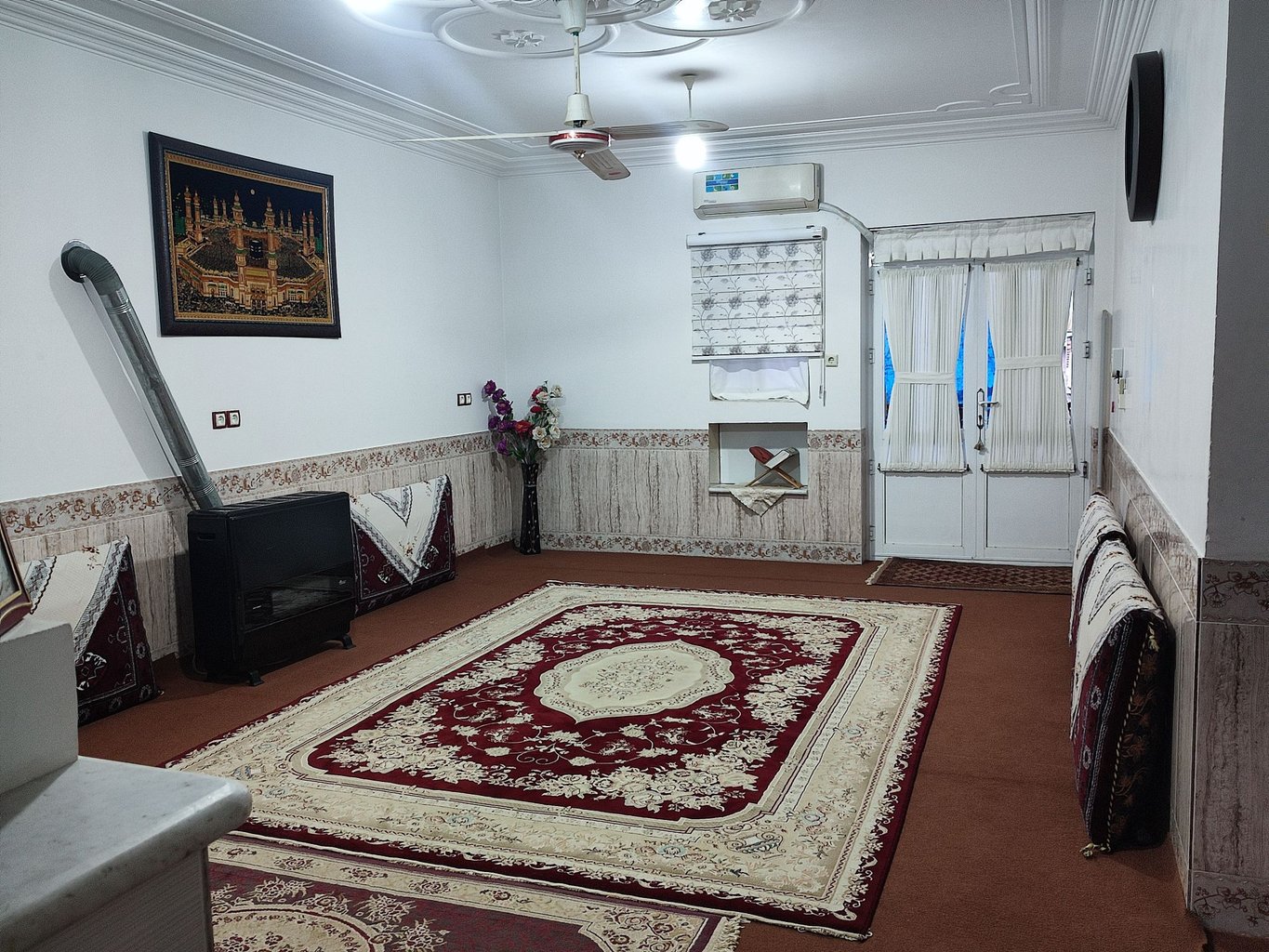 سوئیت یک خوابه پایگل