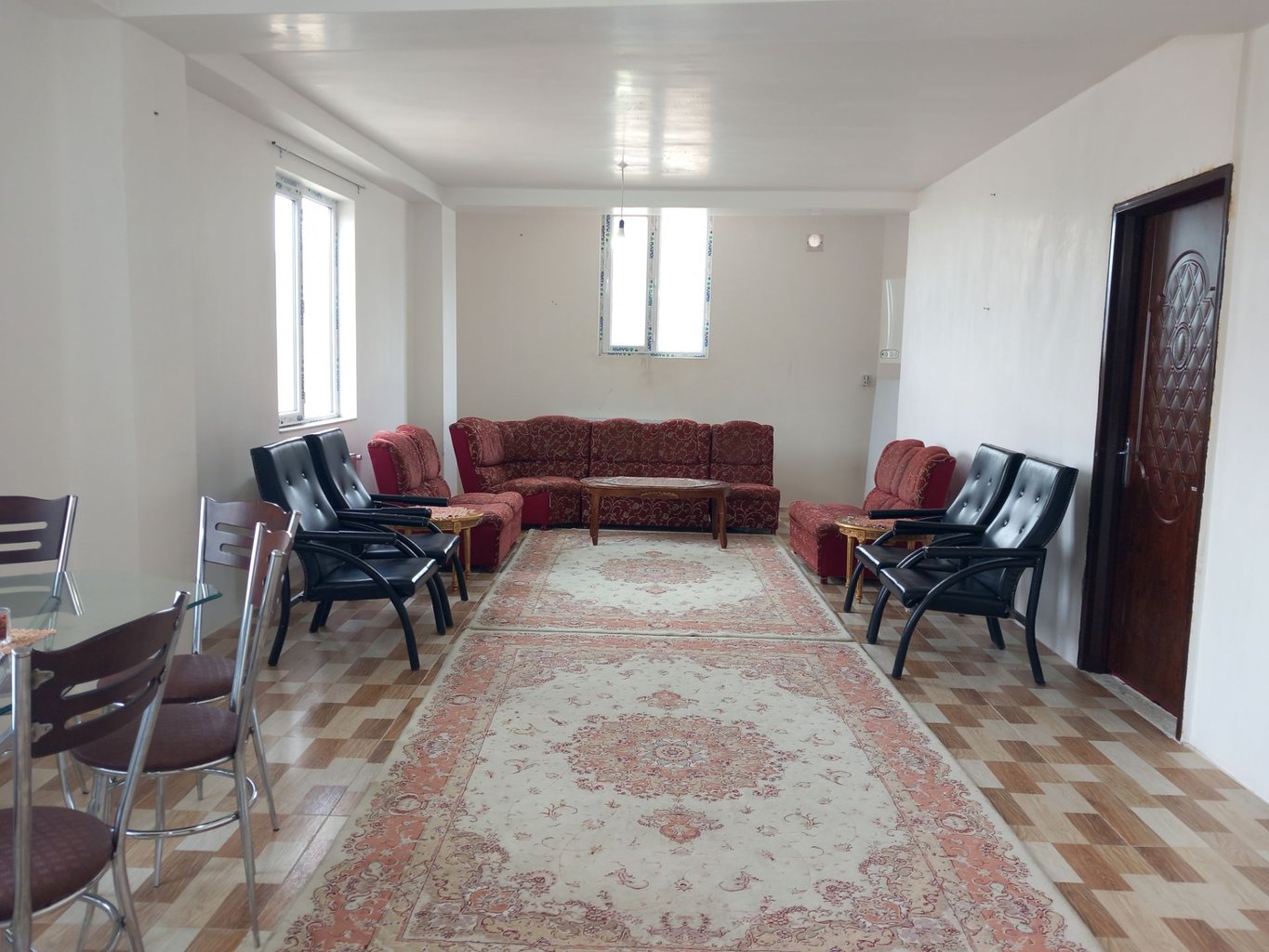 آپارتمان دوخوابه ساحل 12