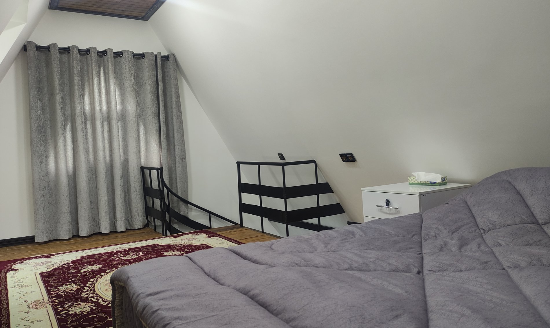 ویلا دوخوابه سوئیسی جنگلی توسکا