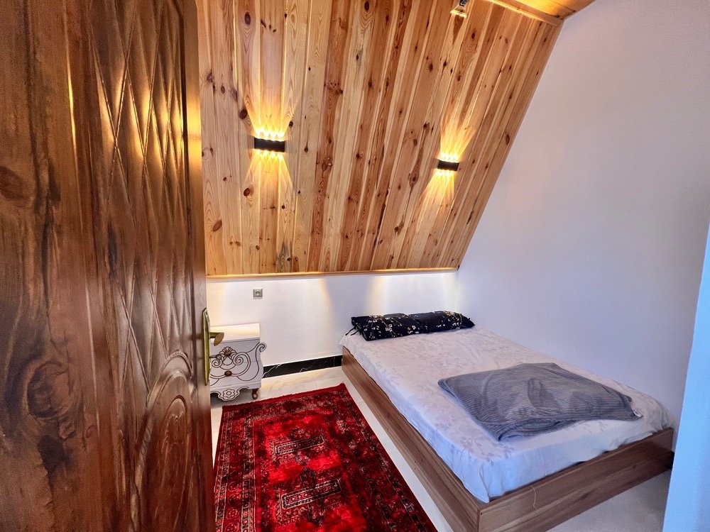 کلبه دوخوابه جنگلی سوئیسی دوبلکس اهورا