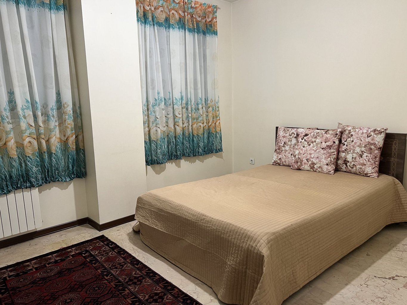 آپارتمان واحد۲خوابه جنب بیمارستان عرفان نیایش و امید جنت آباد پونک