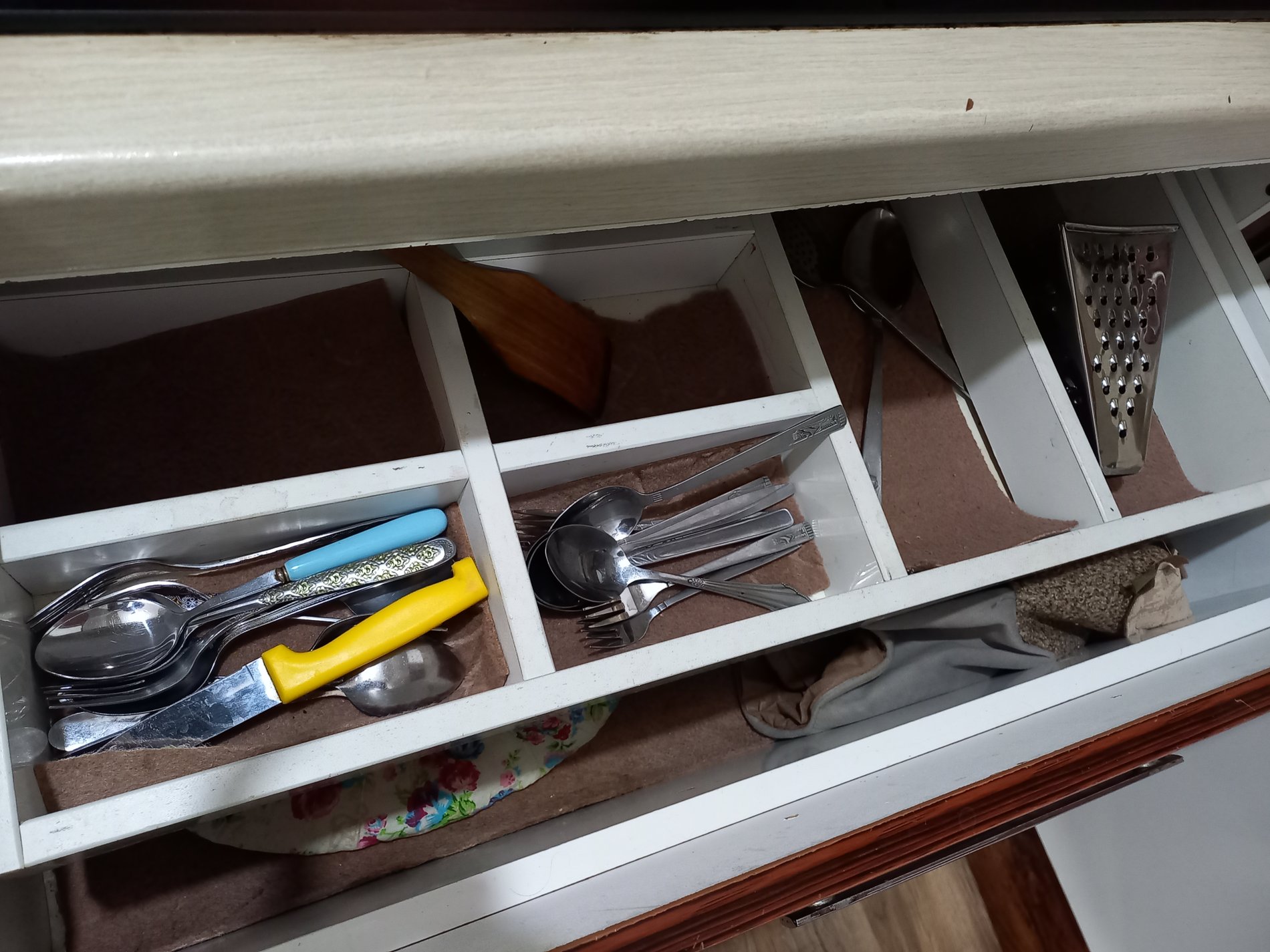 آپارتمان دوخوابه نبی زاده 6