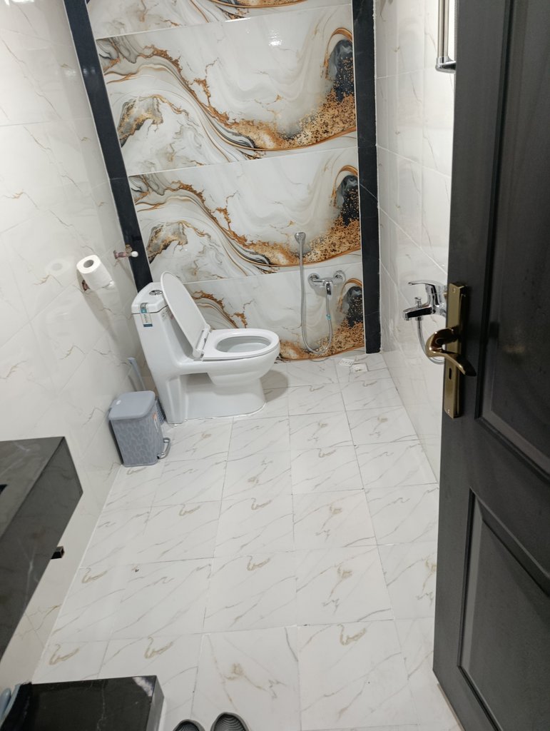 کلبه دوخوابه سوئیسی استخردار آبگرم شیث