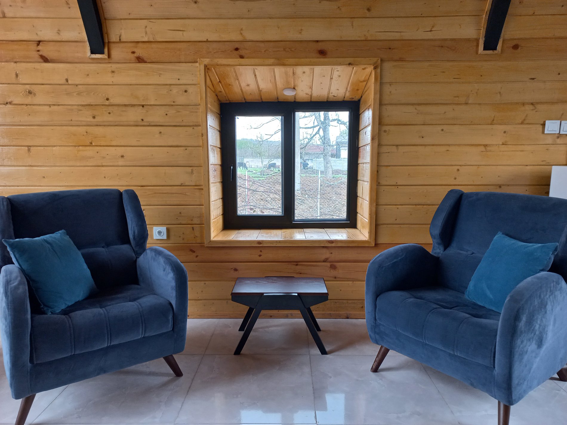 کلبه یک خوابه سوئیسی ایران