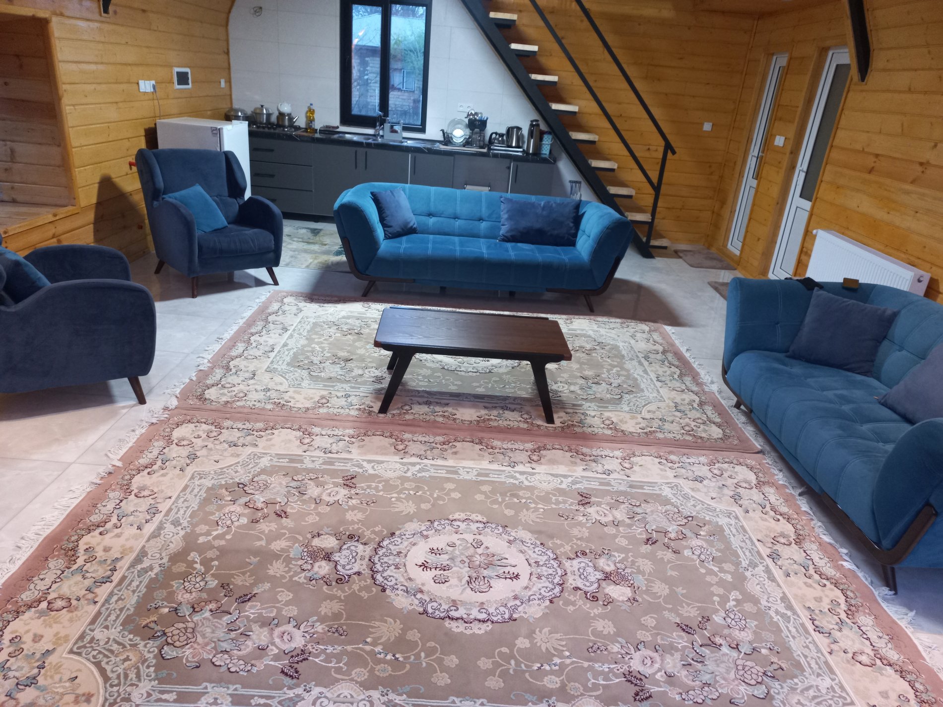 کلبه یک خوابه سوئیسی ایران