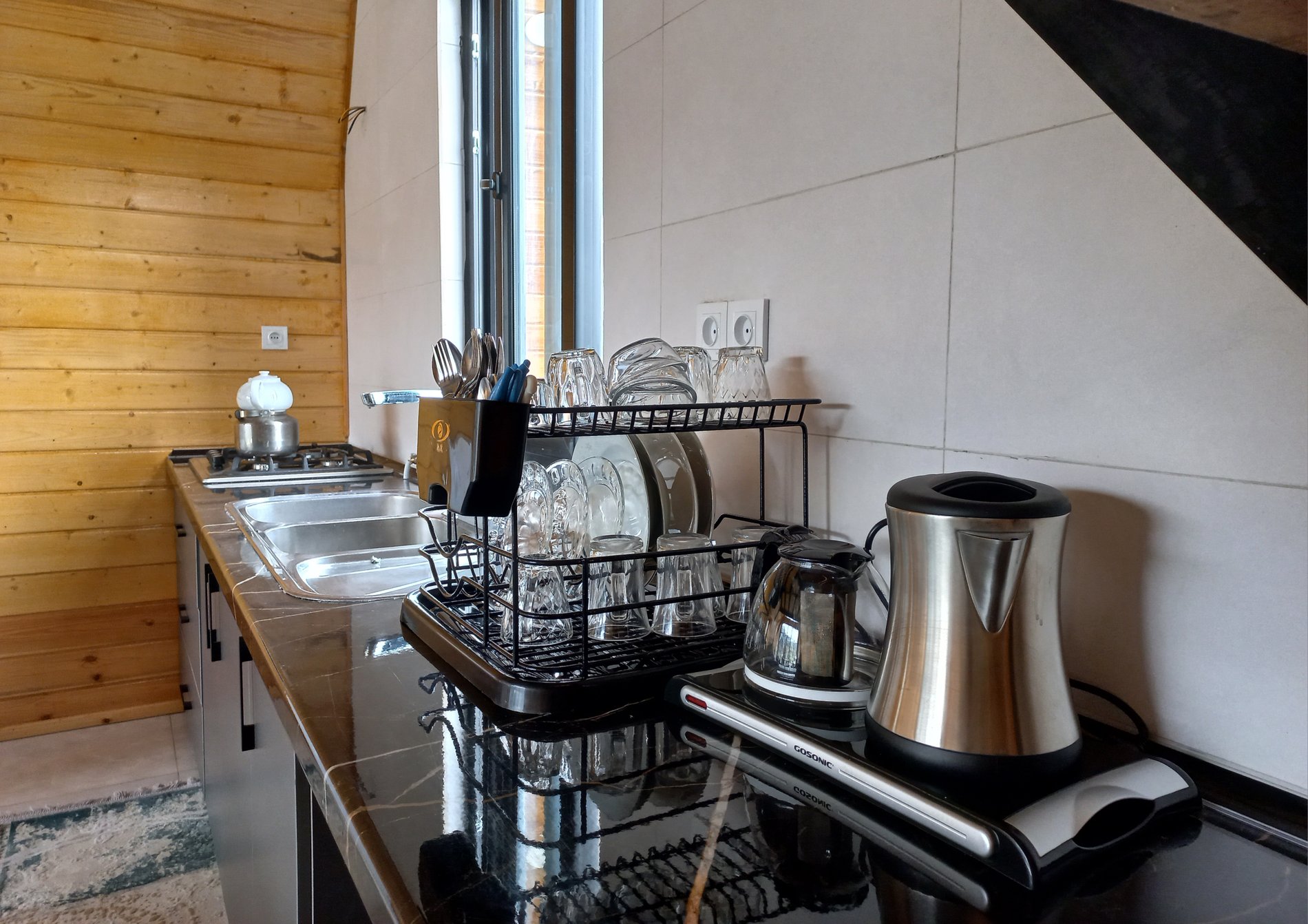 کلبه یک خوابه سوئیسی ایران