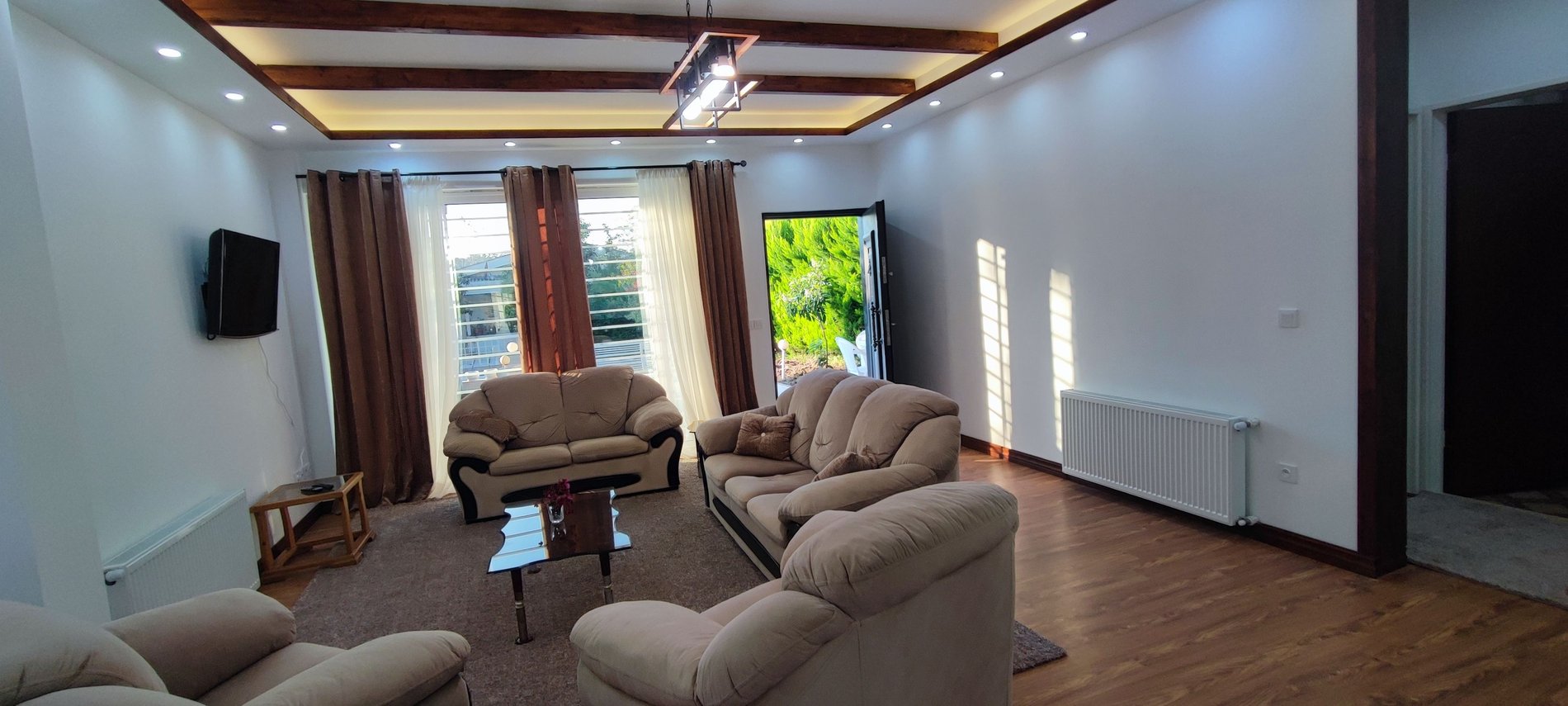 ویلا دوخوابه استخردار چهارفصل البرز 1