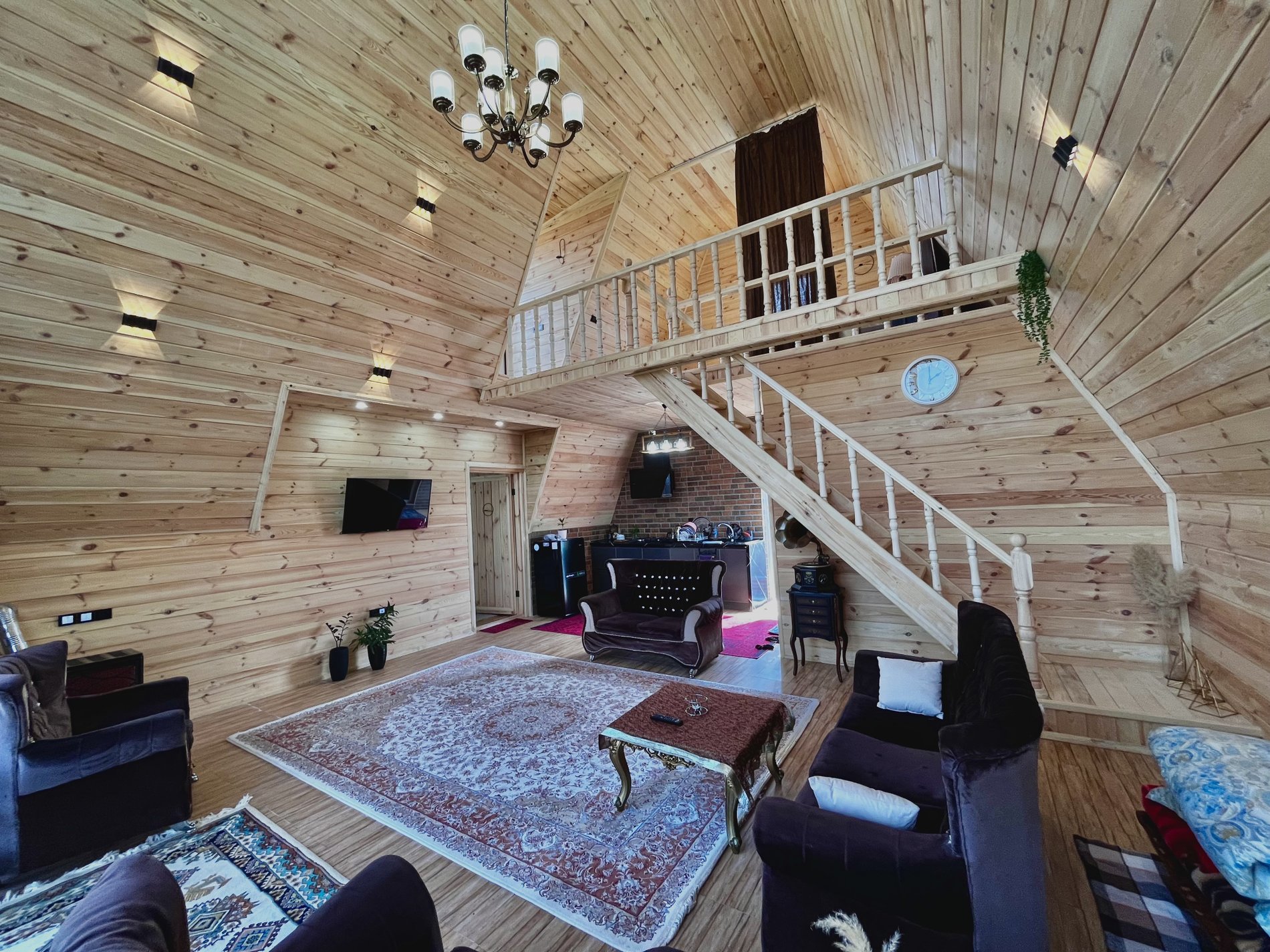 کلبه دوخوابه سوئیسی ریرا