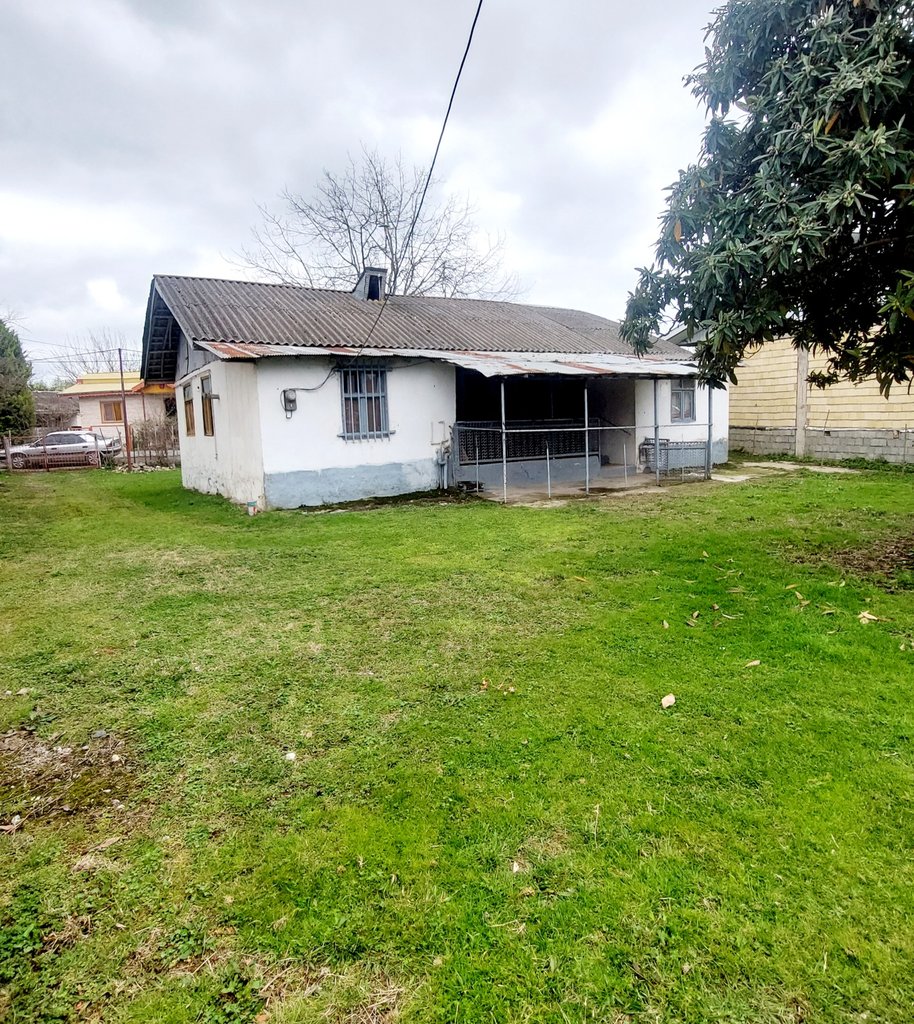 ویلا خانه روستایی نزدیک رودخانه  