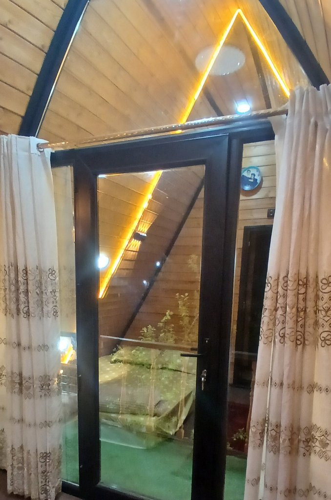 کلبه دوخوابه جکوزی دار طاحور