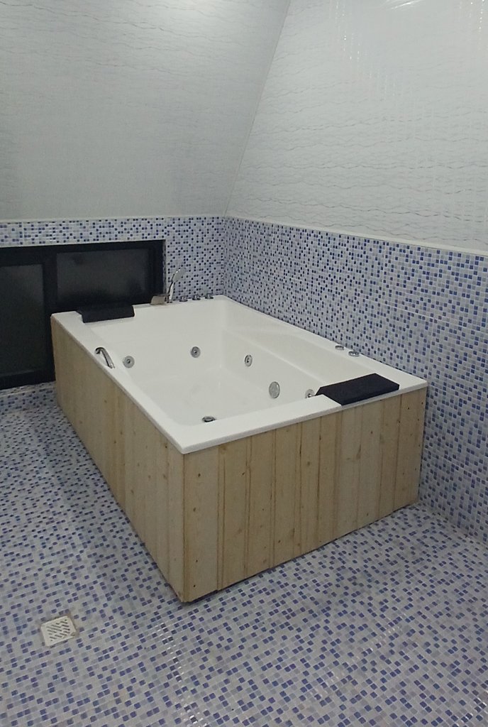 کلبه دوخوابه جکوزی دار طاحور