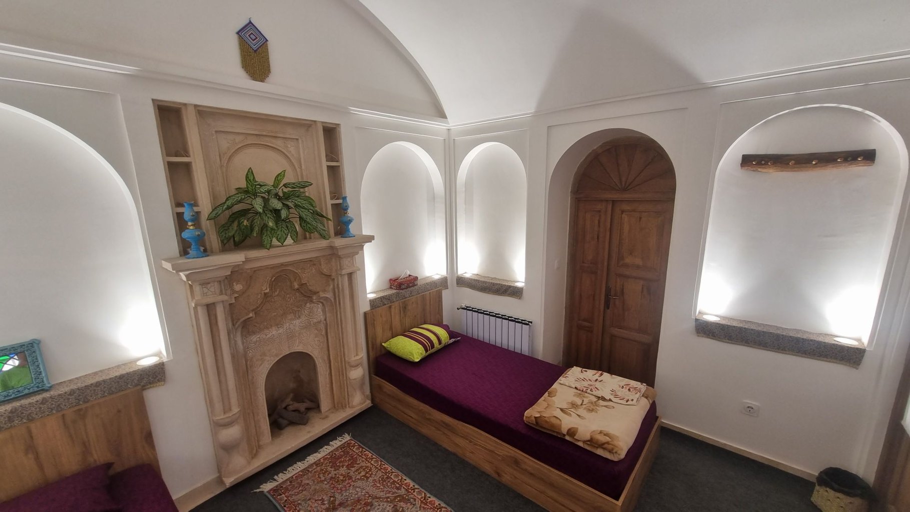 خاتون - واحد مهرانگیز