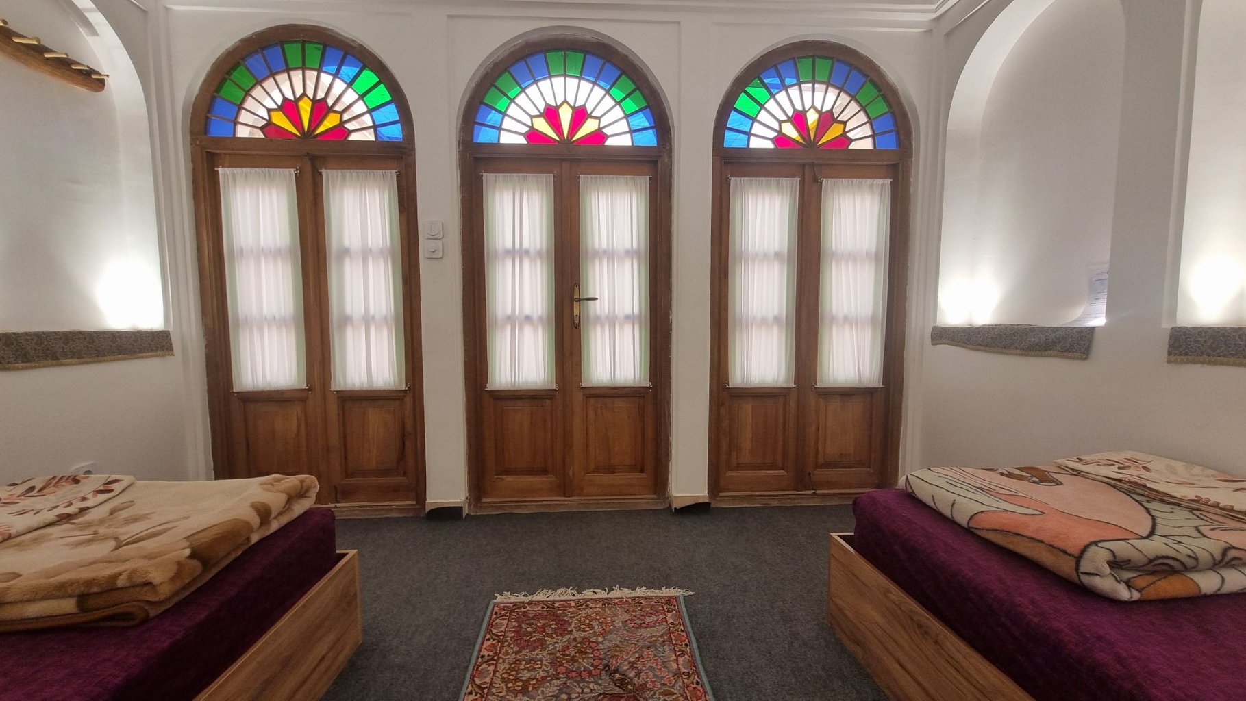 خاتون - واحد مهرانگیز