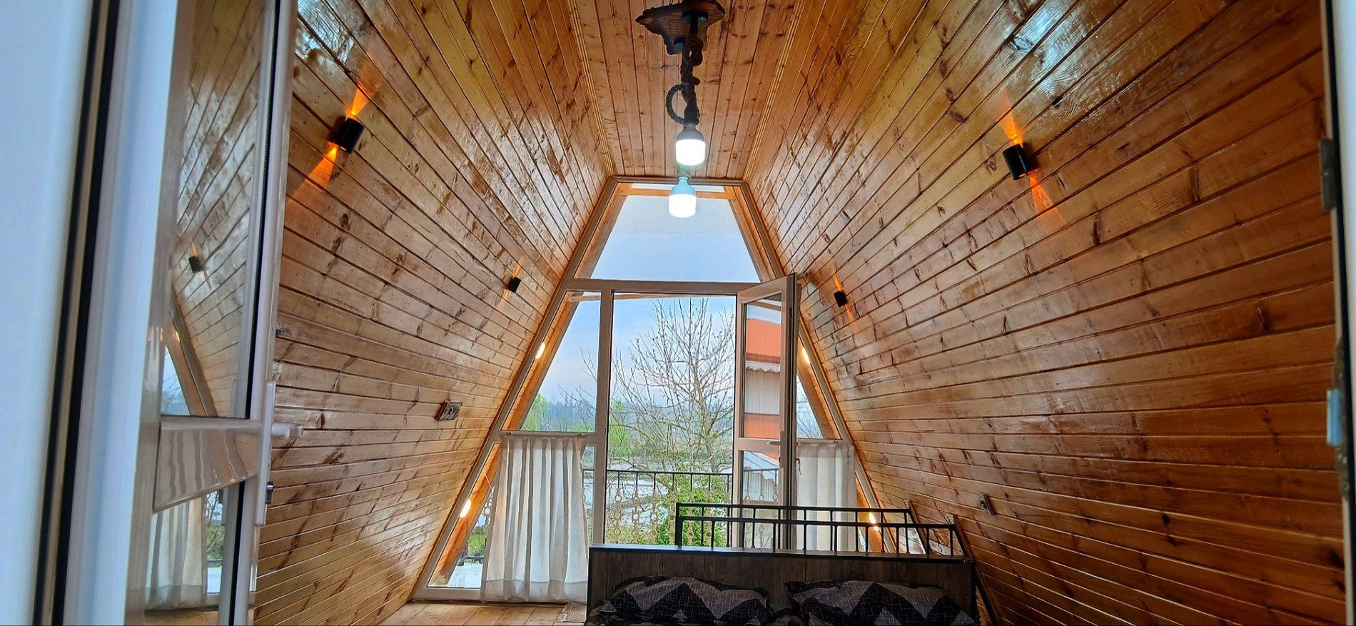 کلبه یک خوابه سوئیسی اوس بابا