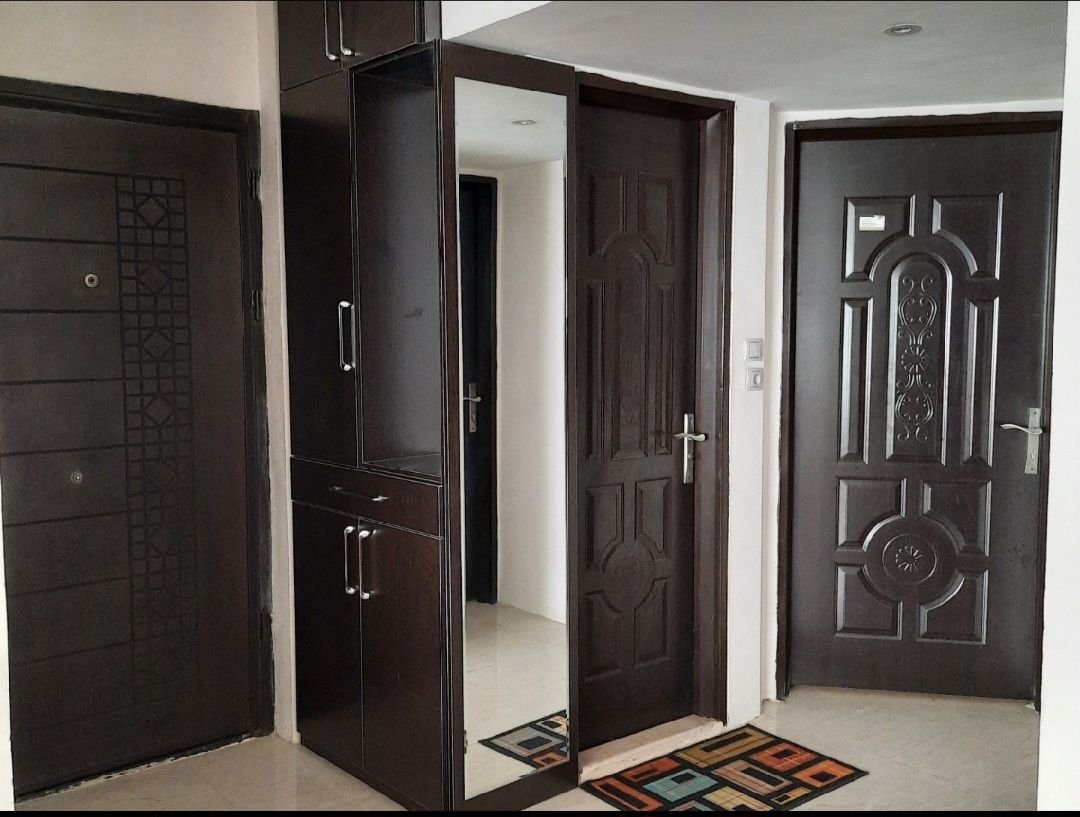 آپارتمان دوخوابه بهراد 1 - ورودی 