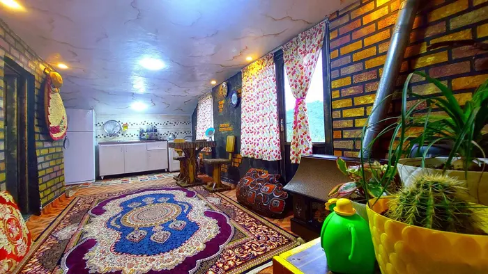 کلبه یک خوابه جنگلی مجنون - پذیرایی