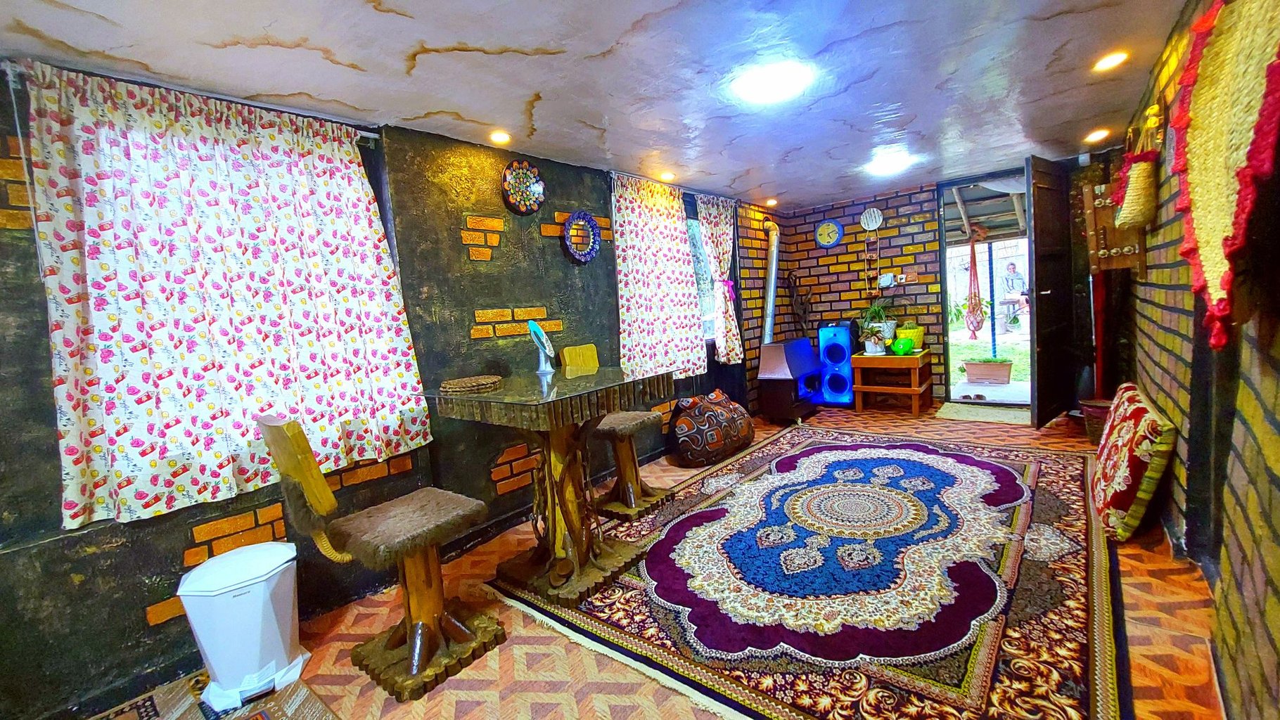 یک خوابه جنگلی مجنون