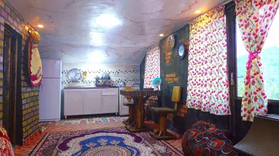 کلبه یک خوابه جنگلی مجنون