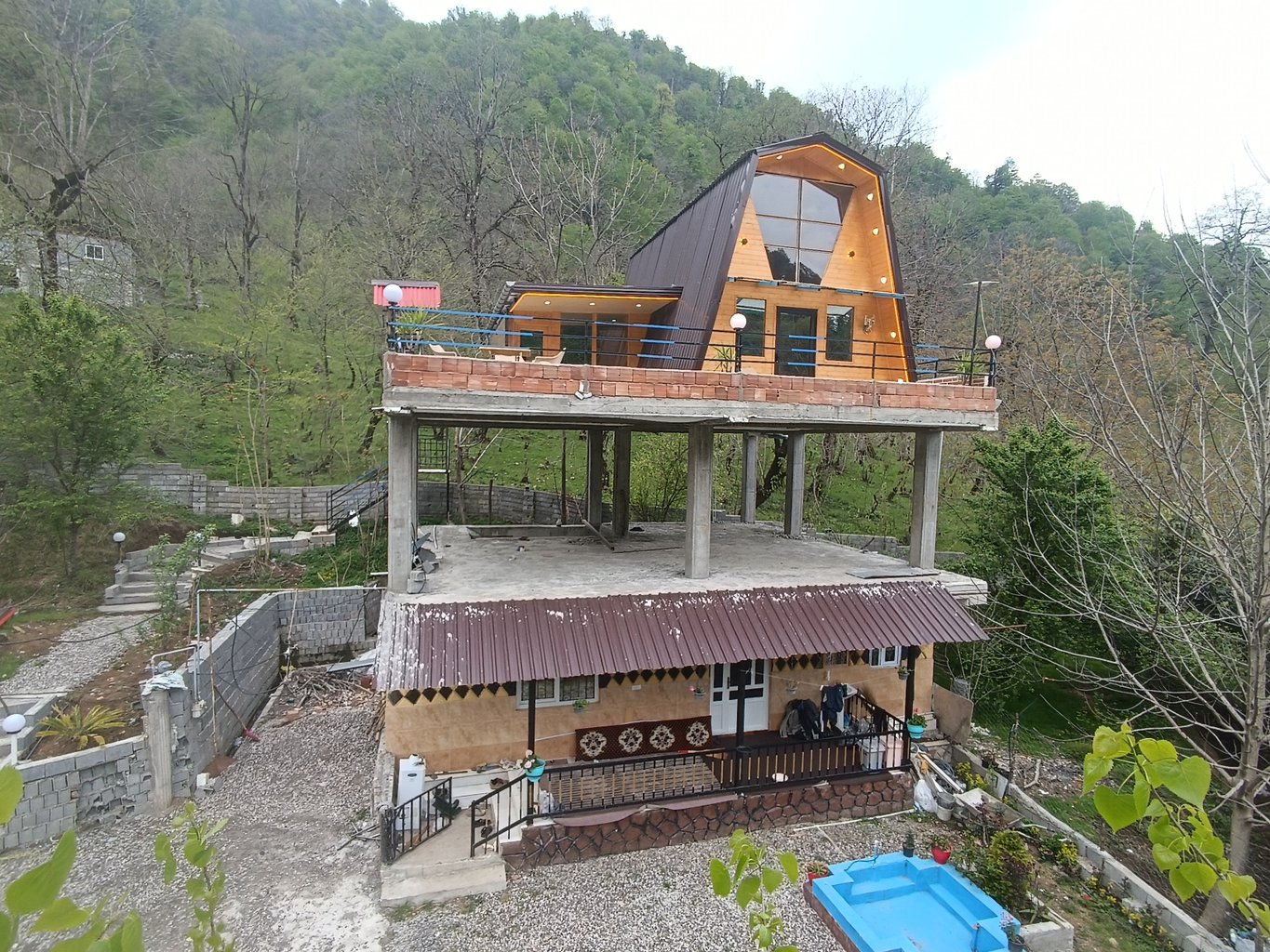 کلبه کلبه جنگلی دوخوابه سوئیسی شاهکلا 