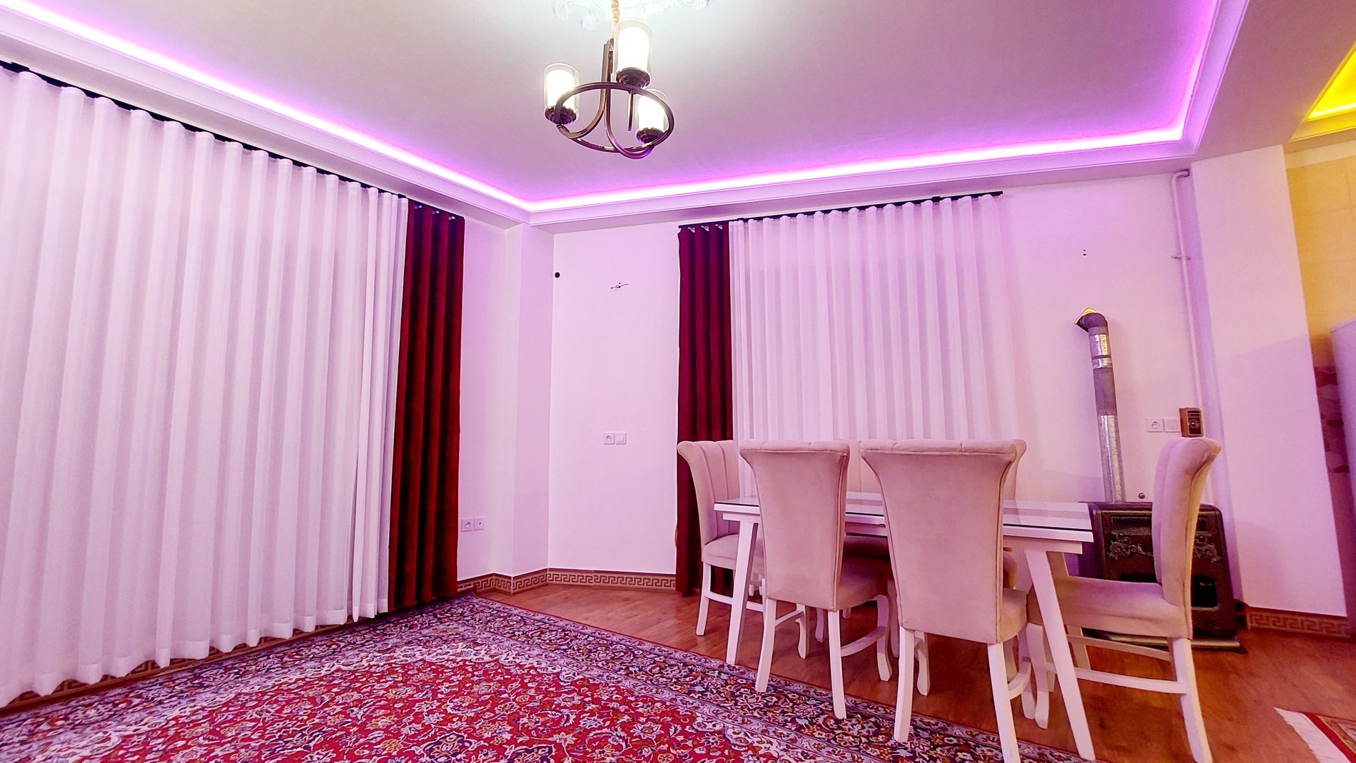 ویلا دوخوابه جنگلی جکوزی دار گرشا