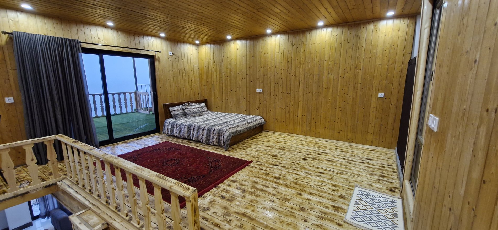 ویلا دوخوابه جنگلی دلپسند