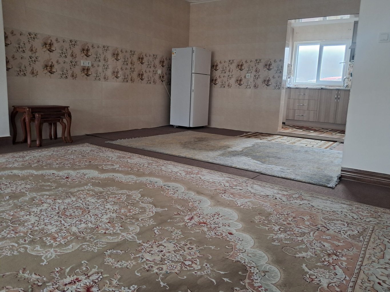 آپارتمان دوخوابه مامان افسانه ۱