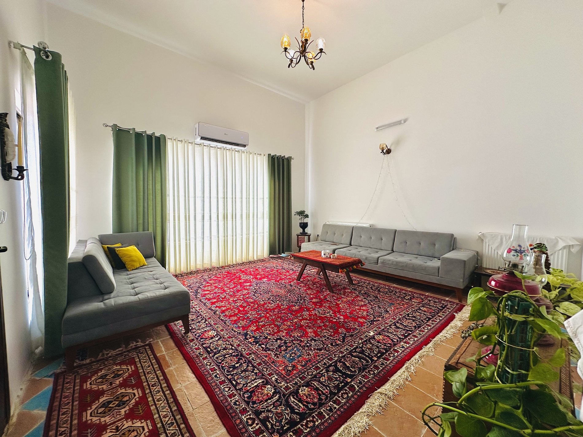 ویلا سه خوابه سنتی باغ بوژ