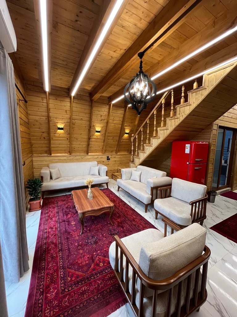 کلبه دوخوابه سوئیسی بهار