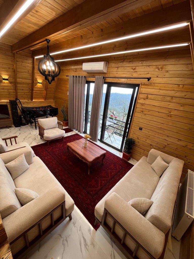 کلبه دوخوابه سوئیسی بهار