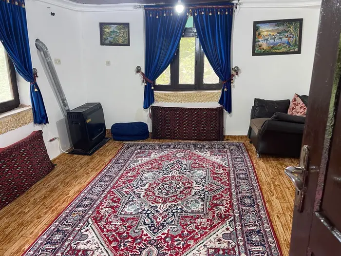 کلبه دوخوابه جنگلی چوبی بری