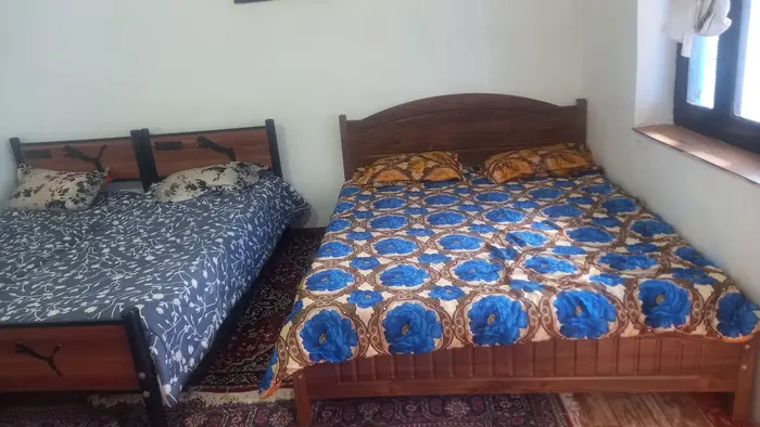 کلبه دوخوابه جنگلی چوبی بری