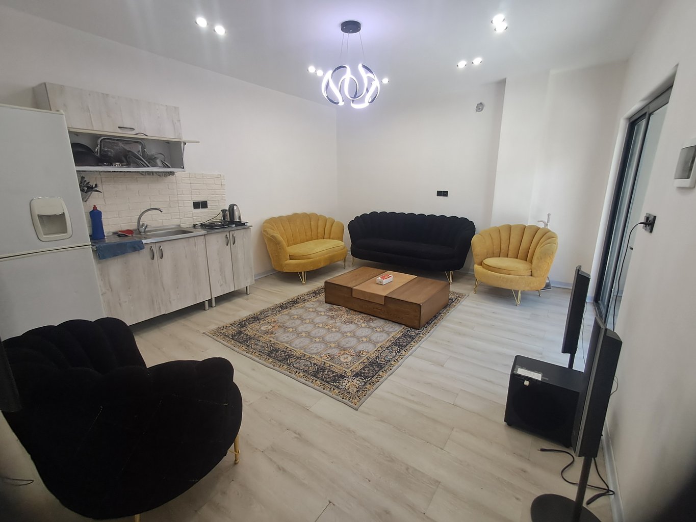 کلبه دوخوابه سوئیسی فرشته رودهن