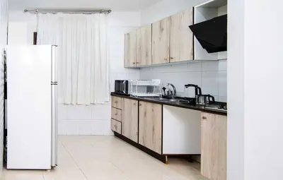 آپارتمان دوخوابه ویژه سه تخته جمهوری