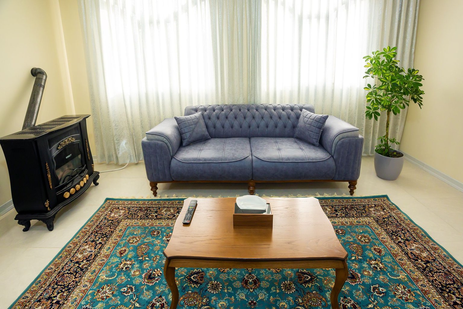 آپارتمان دوخوابه کلانتری 3