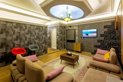 آپارتمان دوخوابه کلانتری 5