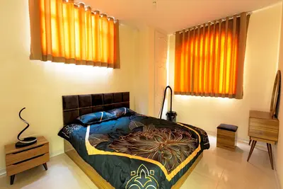 آپارتمان دوخوابه کلانتری 5