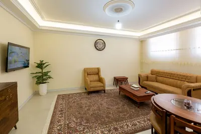 آپارتمان دوخوابه کلانتری 4