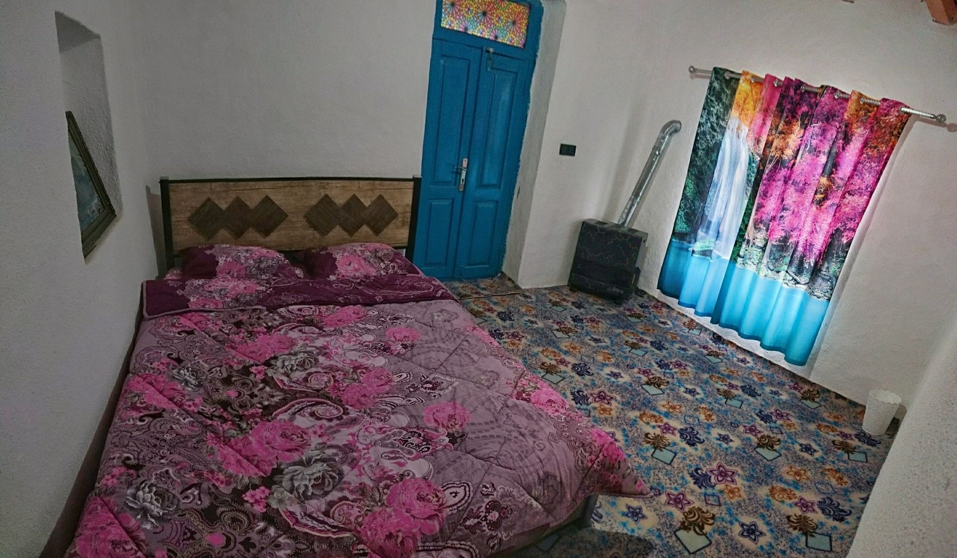 دوخوابه جنگلی استخردار آبگرم اقاقیا