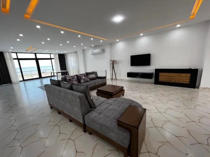 ویلا سه خوابه استخردار آبگرم کاسپین 1