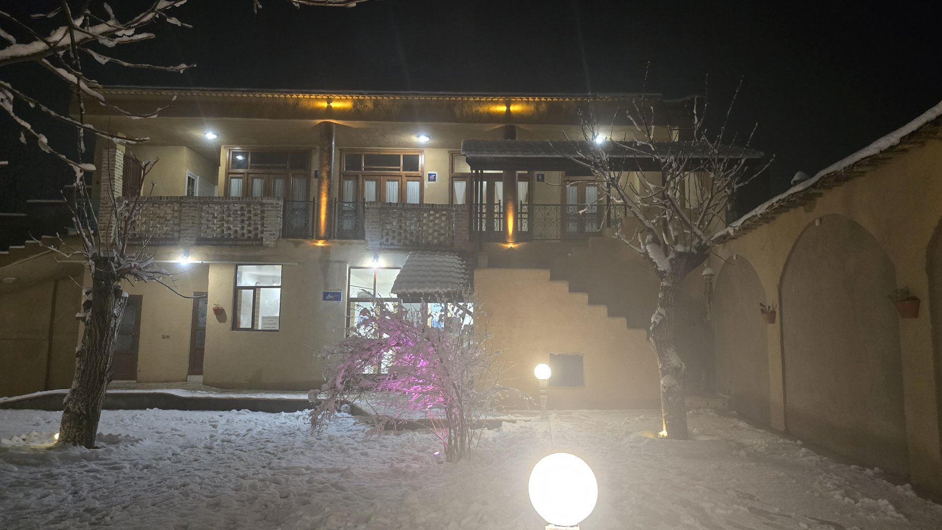 بوم گردی پریزاد شهرکرد - واحد سراچه جیران