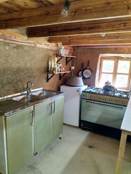 کلبه فلت جنگلی فیروزه ای