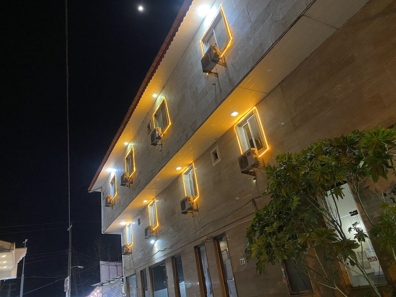 آپارتمان احسان - واحد 105