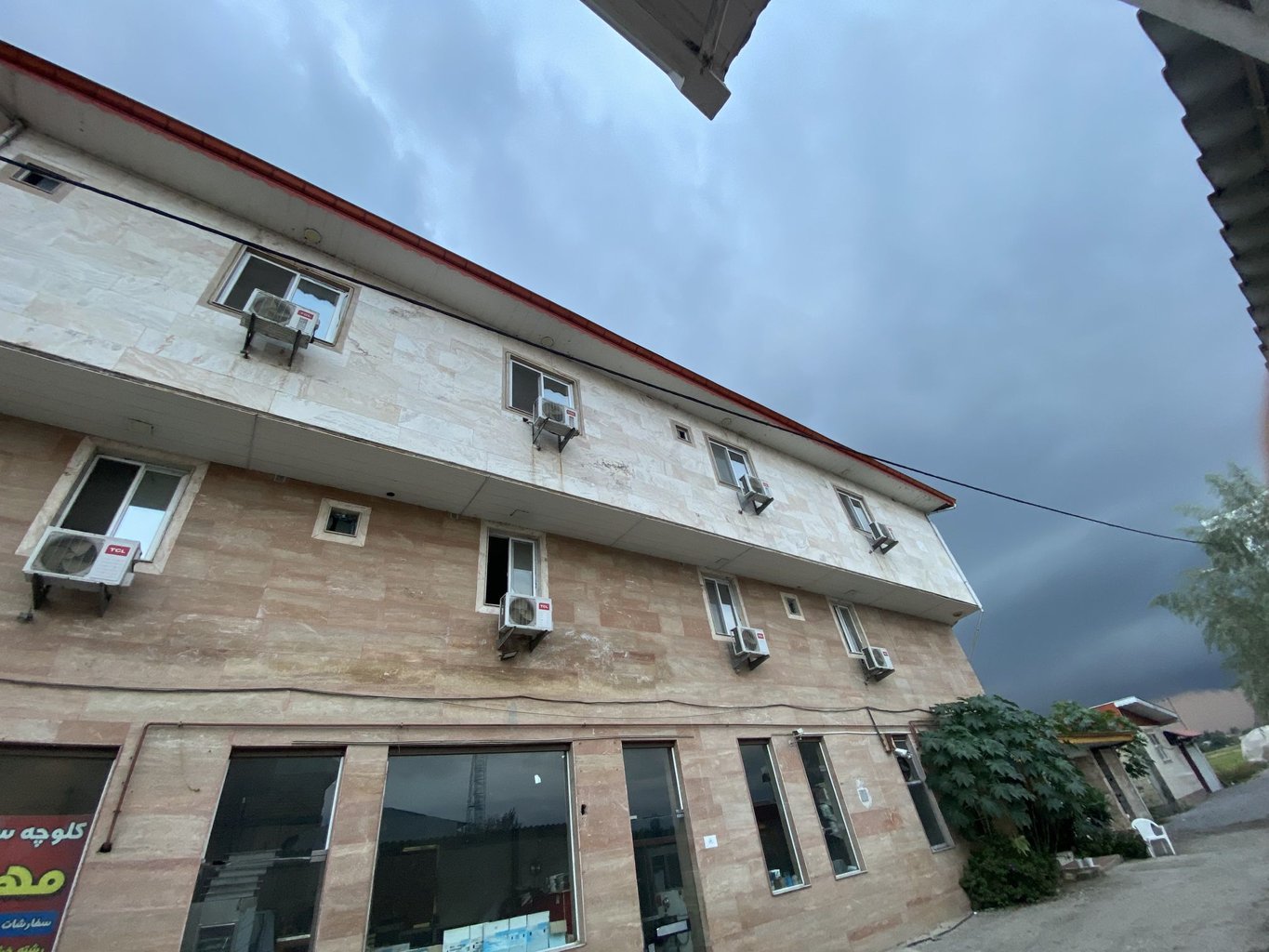 آپارتمان احسان - واحد 105