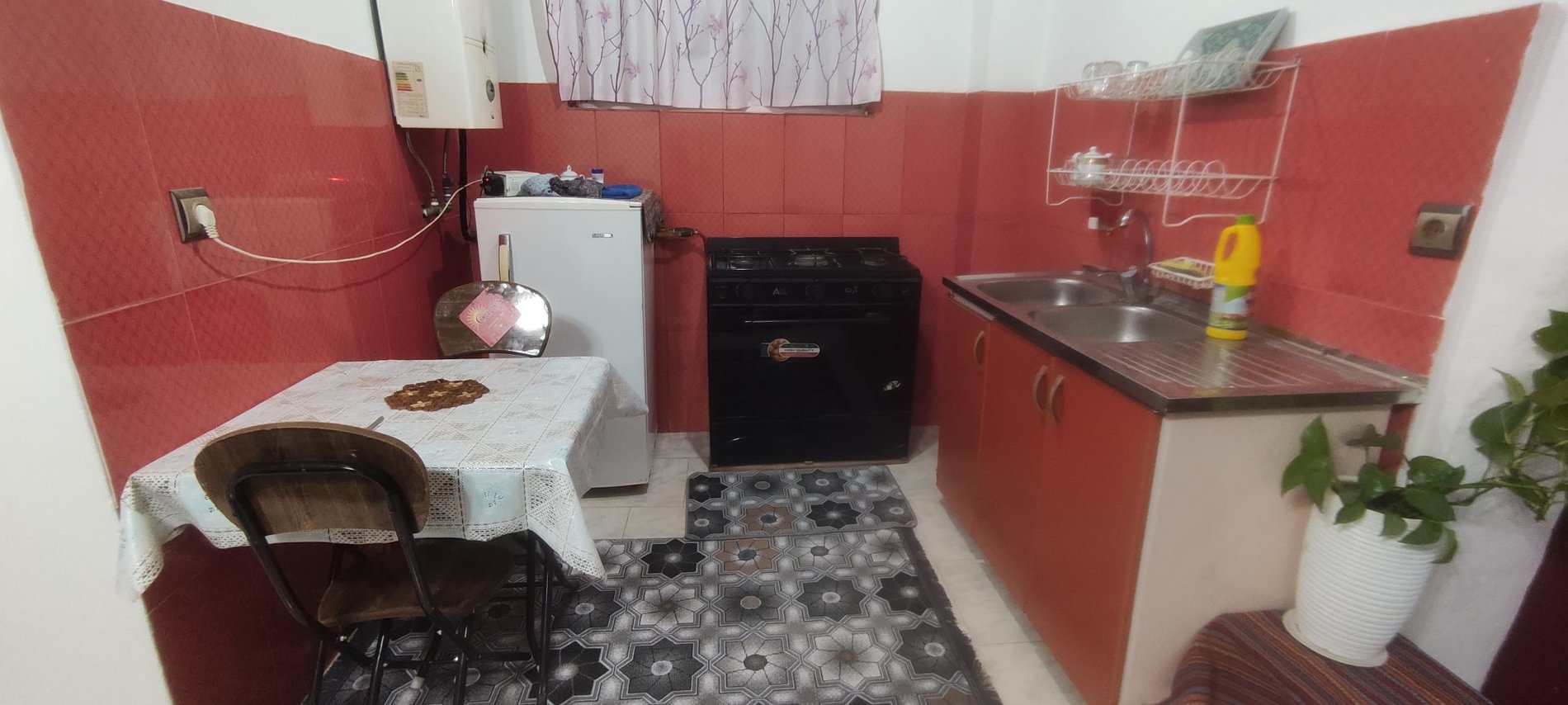 سوئیت یک خوابه هنر