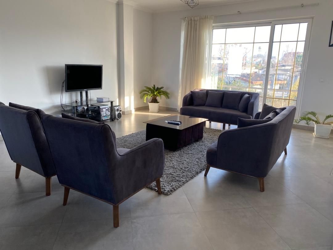 سه خوابه ساحلی سفید